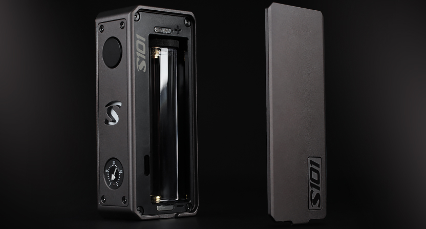 La trappe à accus de la box S101 de San Indonesia et Gerobak Vapor